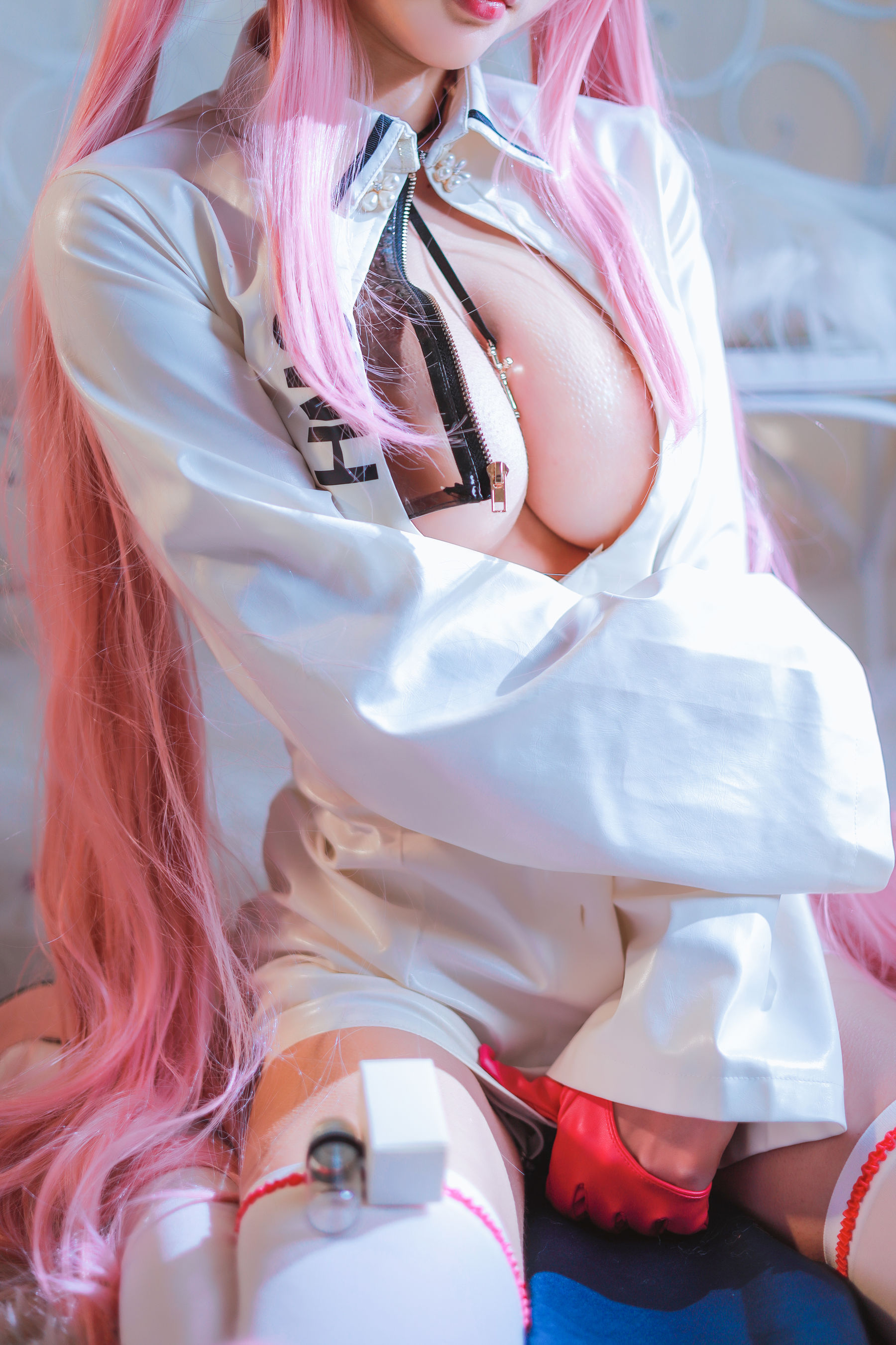 清水由乃 – 英仙座护士服 Cosplay-第4张
