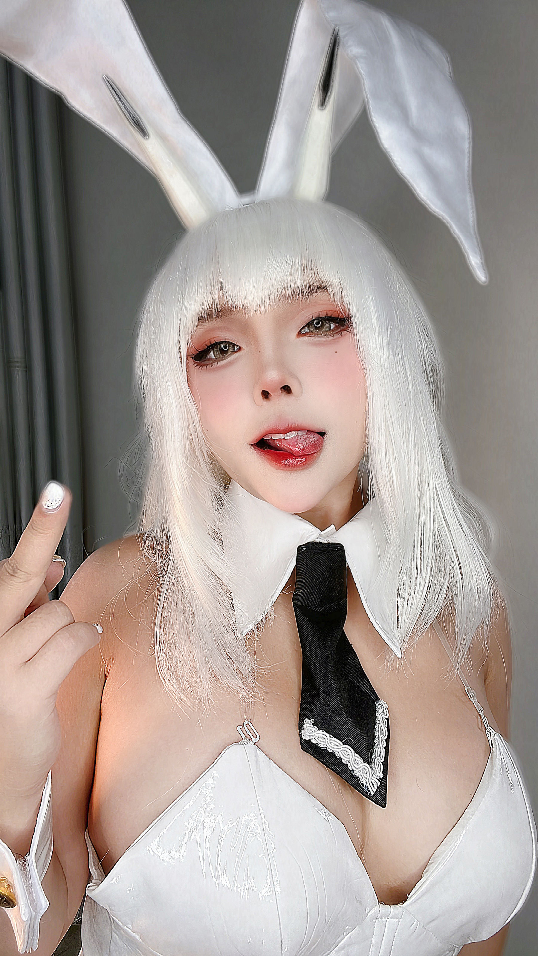 Sayo Momo – NIKKE Naughty Oil Bunny Cosplay-第3张