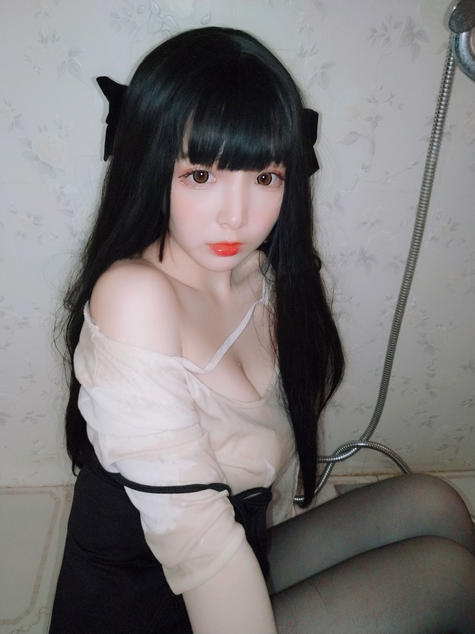 [Cosplay写真] 二次元美女古川kagura – 浴室湿身黑丝 Cosplay-第36张