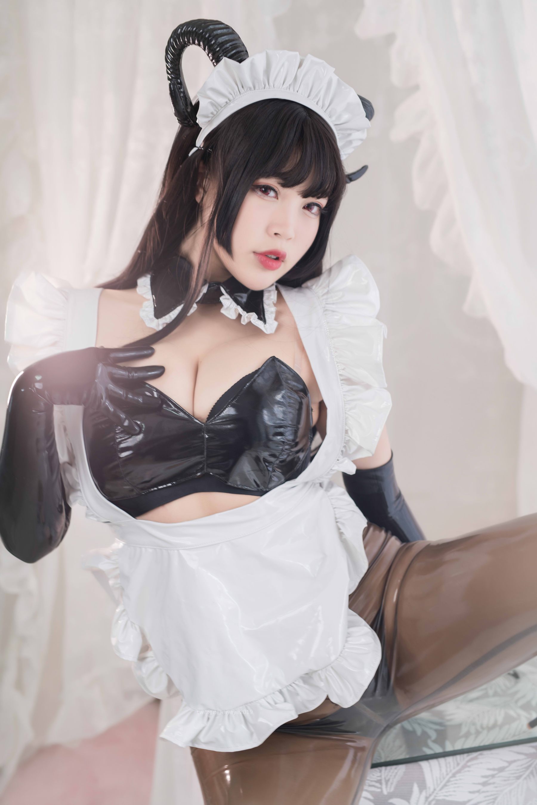 白烨- – 胶衣魅魔姐姐 Cosplay-第4张